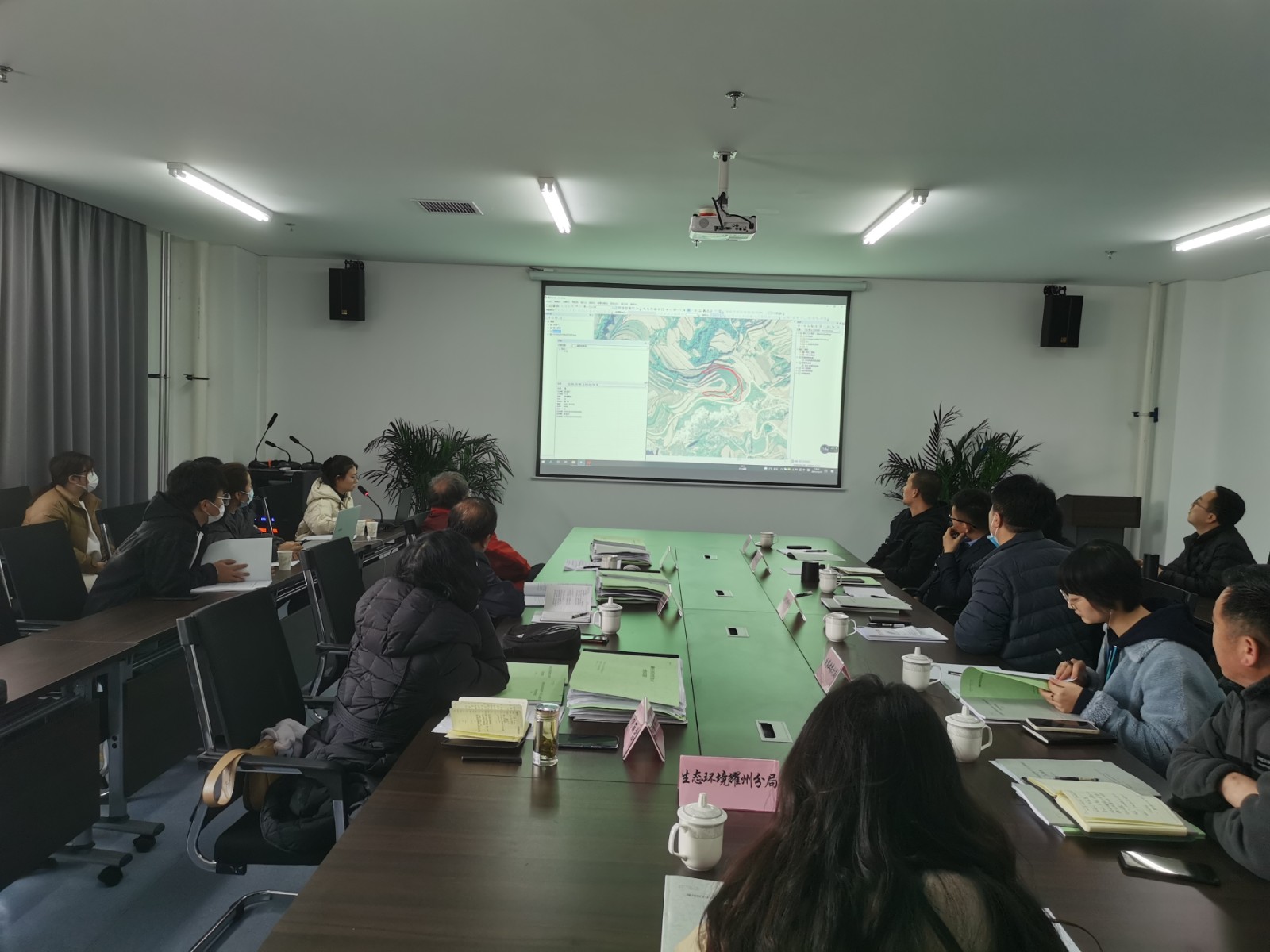 铜川分公司召开项目储备钻研会 -  豪门国际