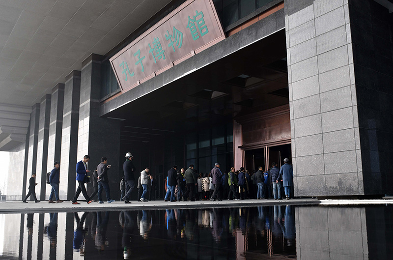 党的十八大以来以习近平同志为焦点的党中央激活中华文化的历史性孝顺述评 -  豪门国际