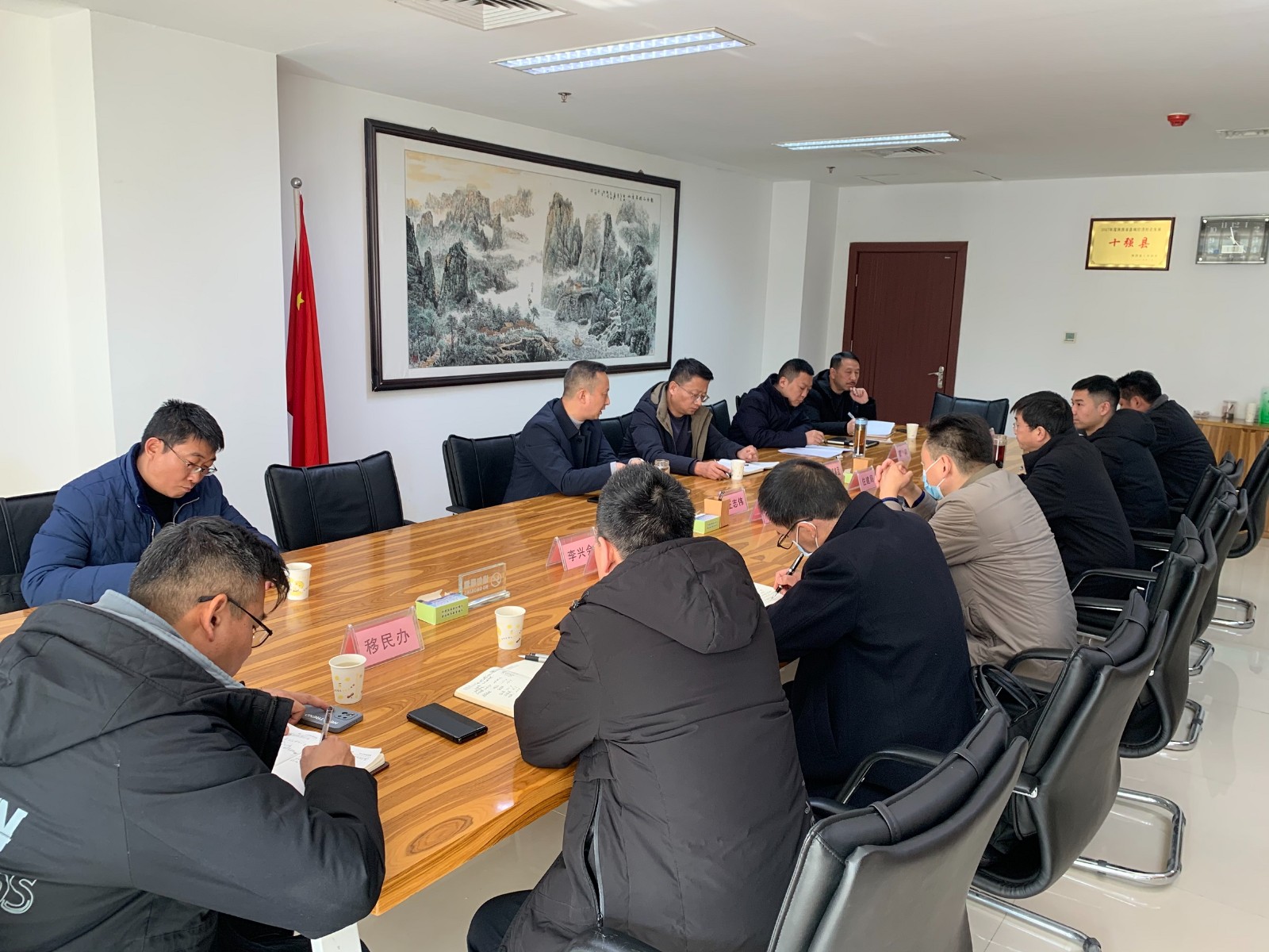 汉中分公司赴南郑区政府加入避险安居搬家工程建设项目座谈会 -  豪门国际