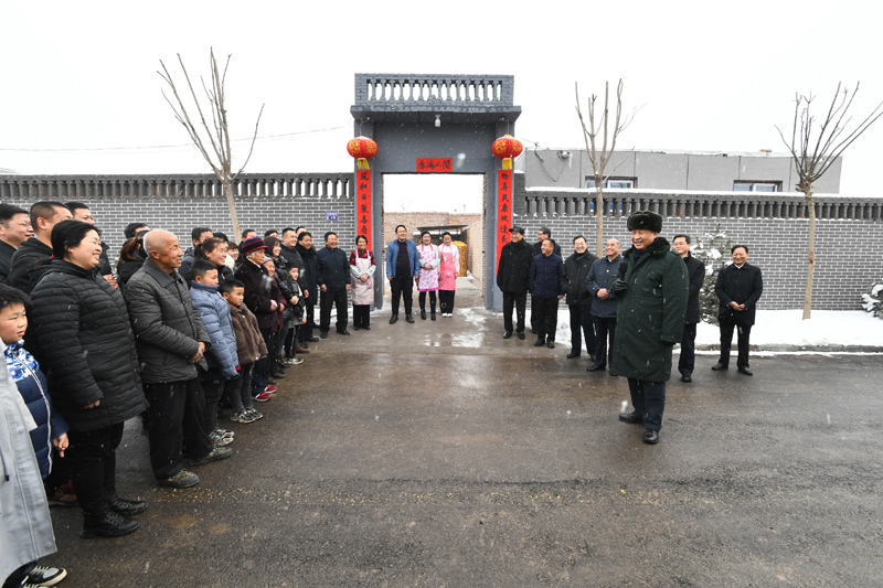 习近平春节前夕赴山西探望慰问下层干部群众 向天下各族人民致以优美的新春祝福 -  豪门国际
