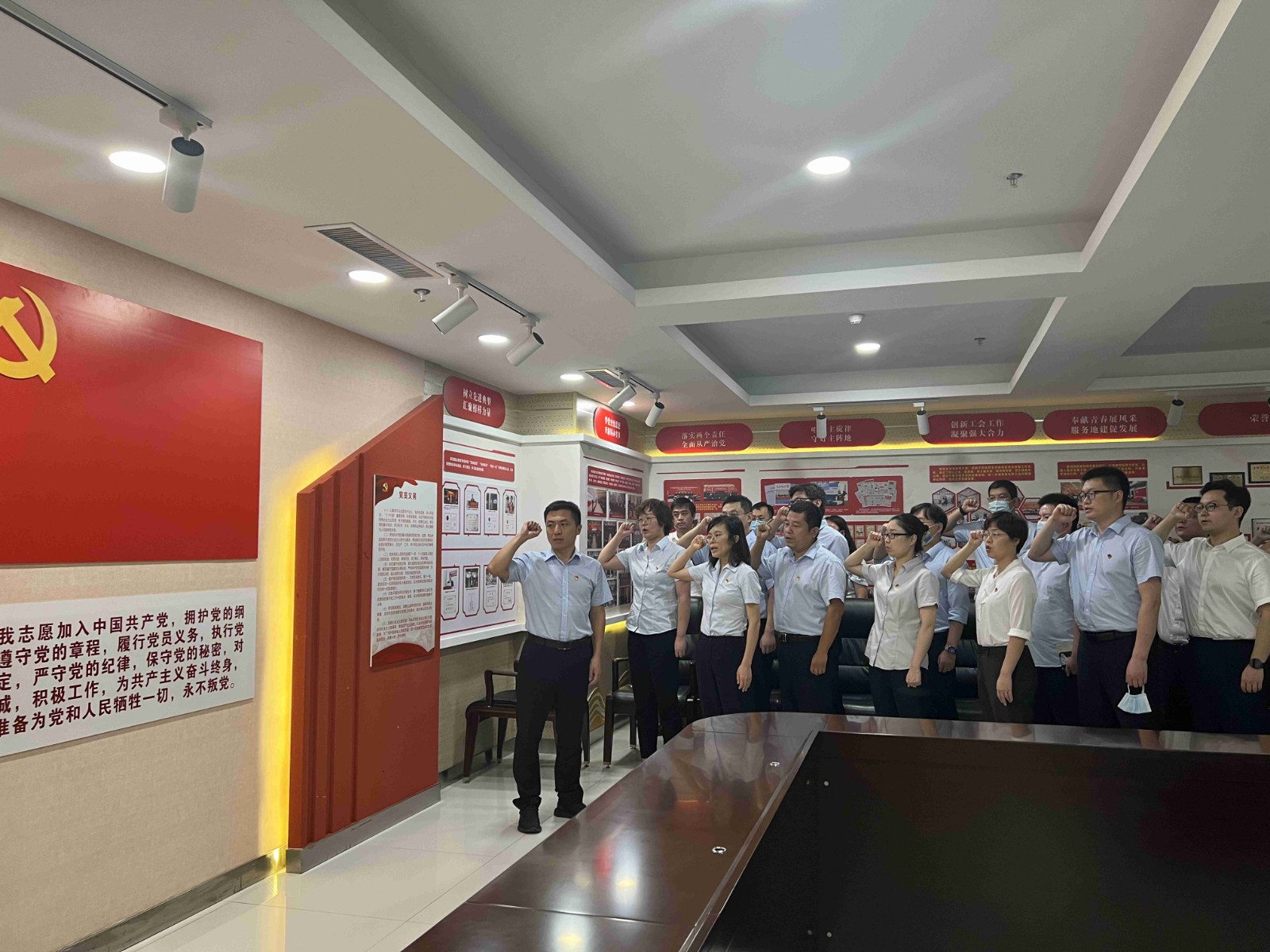 地建勘探妄想院党委开展纪念 “九一八” 事情主题党日运动 -  豪门国际