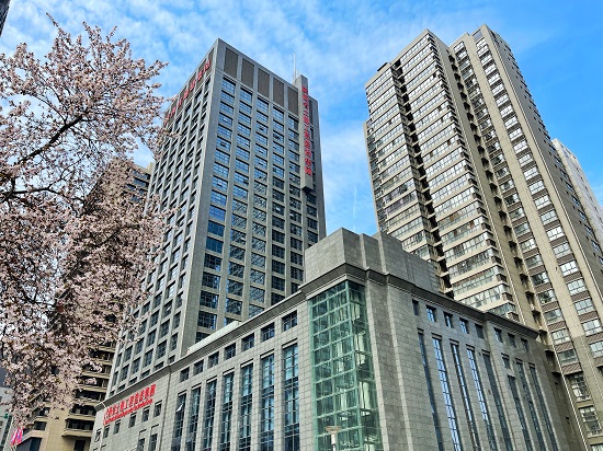 2015年，，，，，燕徙至高新区光泰路7号自建办公大楼.jpg
