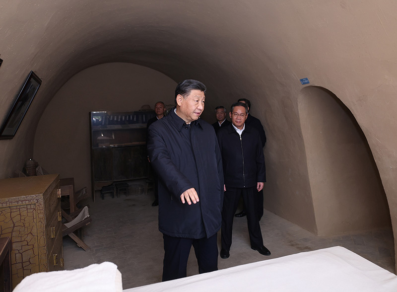 习近平瞻仰延安革命纪念地：弘扬伟大建党精神和延安精神 为实现党的二十大提出的目的使命而团结斗争 -  豪门国际