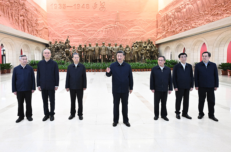 习近平瞻仰延安革命纪念地：弘扬伟大建党精神和延安精神 为实现党的二十大提出的目的使命而团结斗争 -  豪门国际
