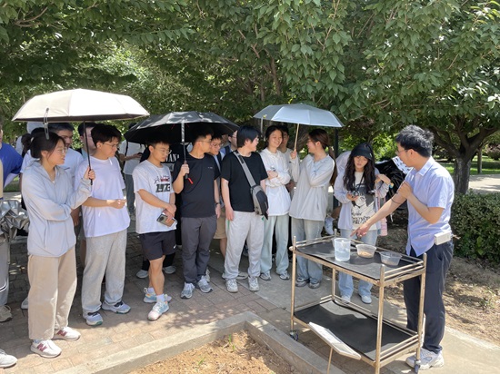 12日下昼，，，富平中试基地现场教学（地建研究院）.jpg